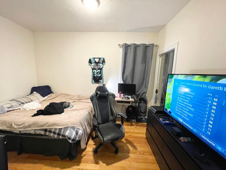 Building Photo - 7 Sudan St