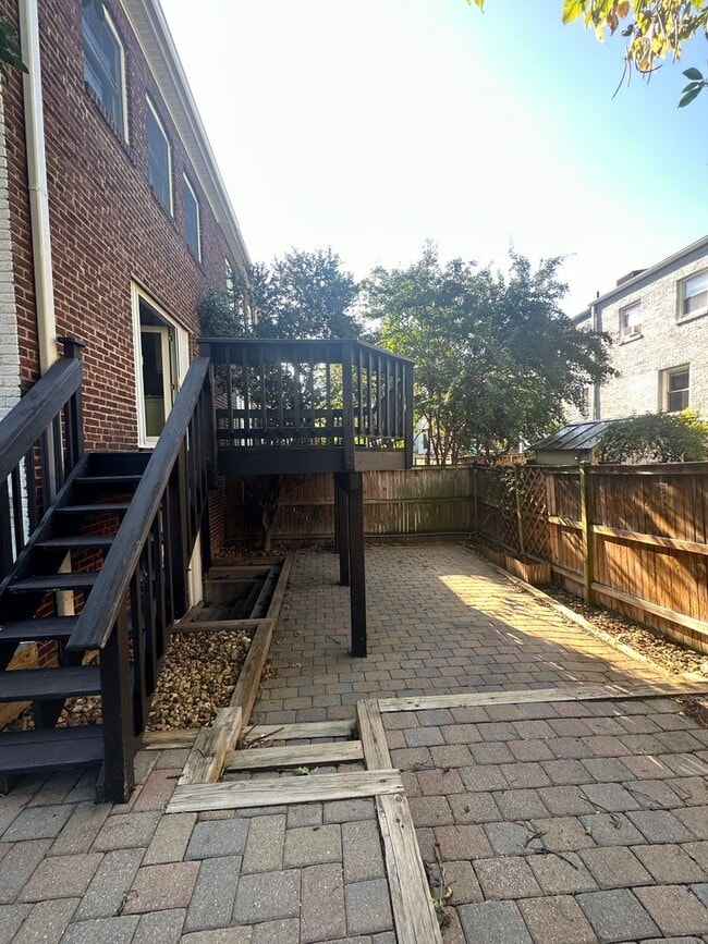 Building Photo - 1220 Portner Rd