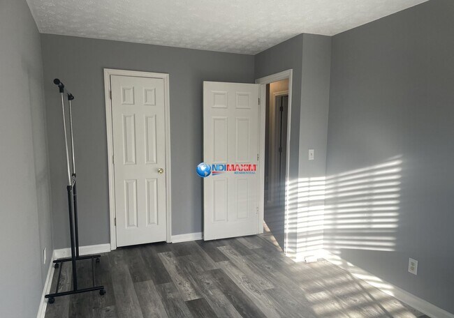 Building Photo - Spacious 4 bedrooms split-level house in Lithonia