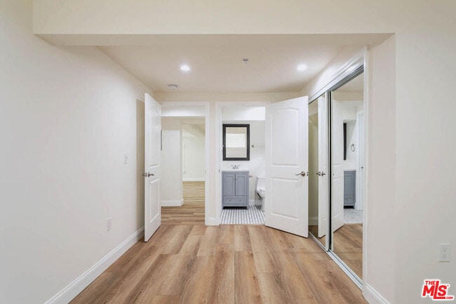 Building Photo - 4422 Melbourne Ave