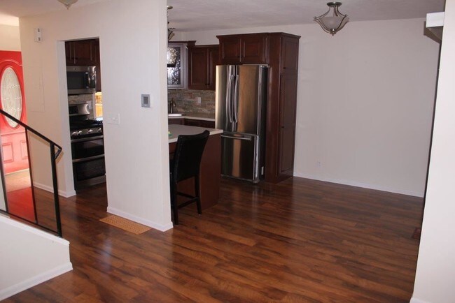 Building Photo - 2 br, 2.5 bath House - 14905 SW 106th Ave