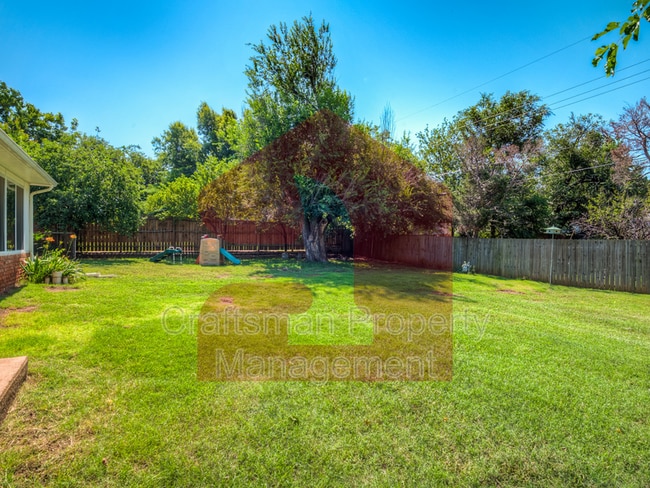 Building Photo - 2024 NW 45th St