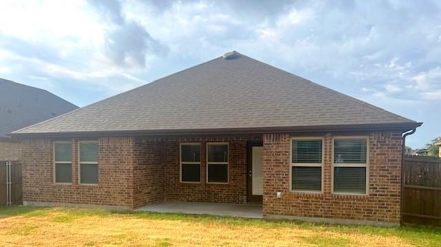 Building Photo - 812 Goldenrod Ln