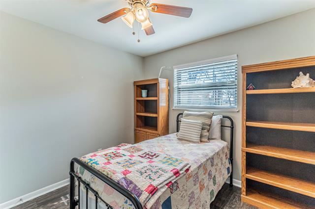 Building Photo - 708 N Stewart St