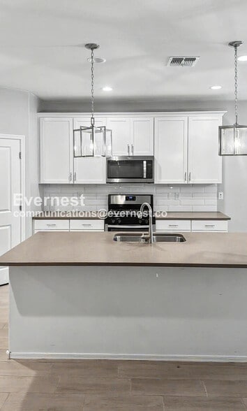Building Photo - 10667 W Filbert St