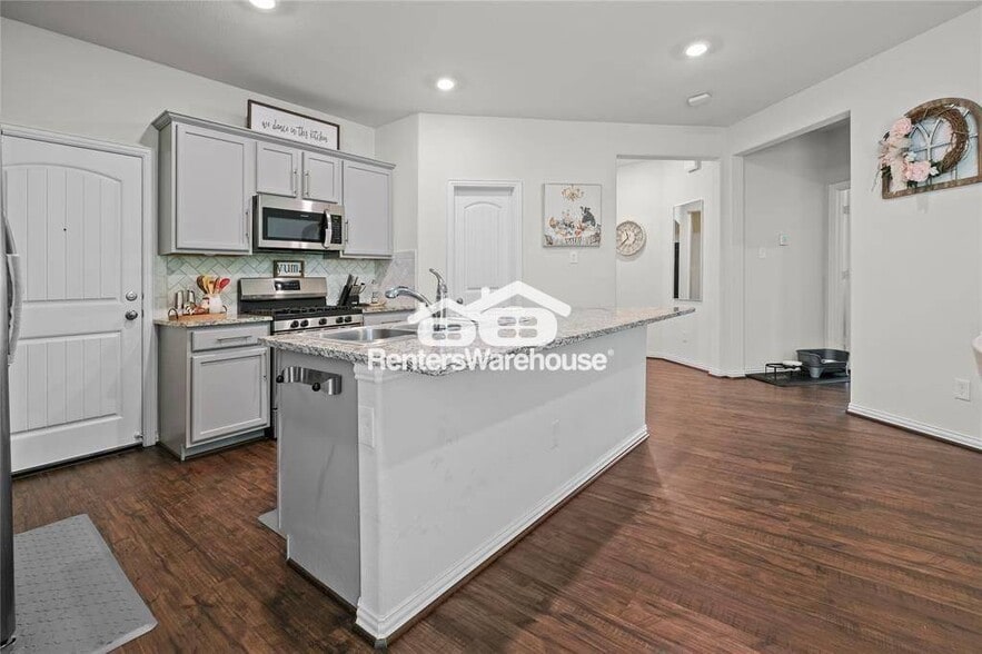 Building Photo - 4639 Sequoia Echo Dr