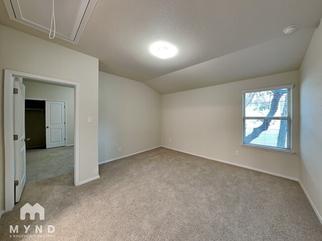 Building Photo - 20216 Boggy Ford Rd