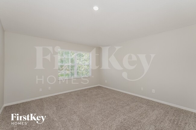 Building Photo - 1044 Lake Shore Ranch Dr