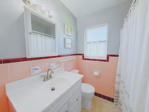 Building Photo - 3255 La Paloma Ave