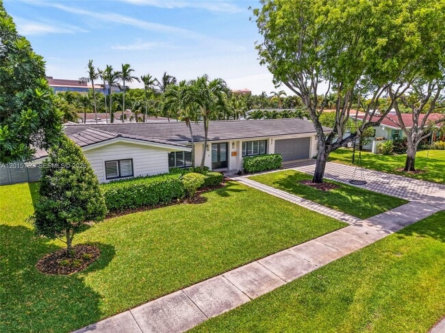 Building Photo - 8820 SW 85th Terrace
