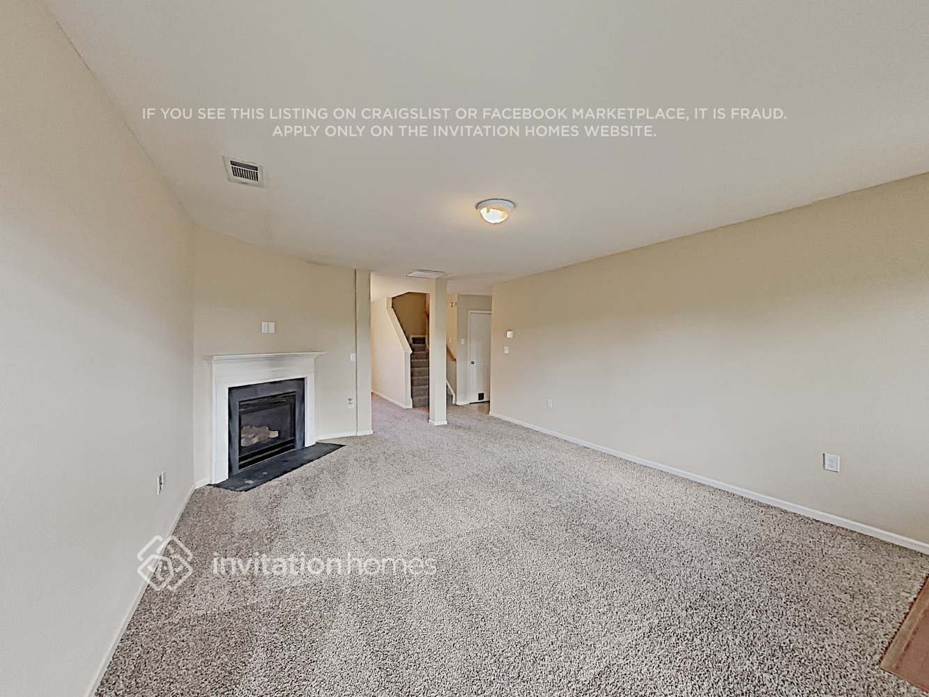 Building Photo - 2942 Village Center Dr