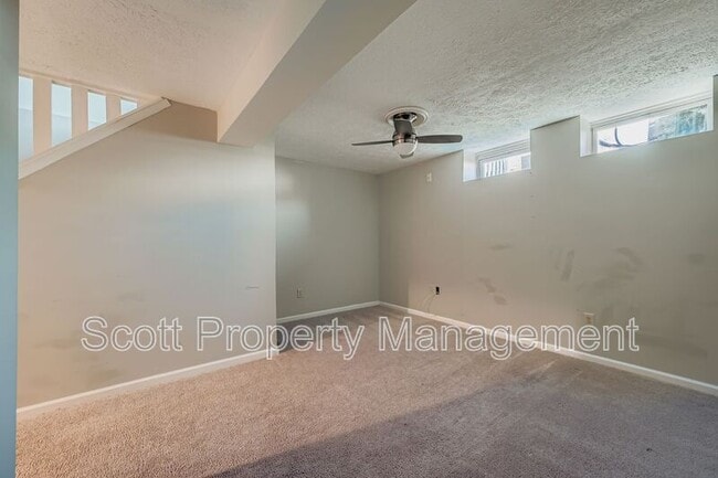 Building Photo - 128 Long Meadow Ct