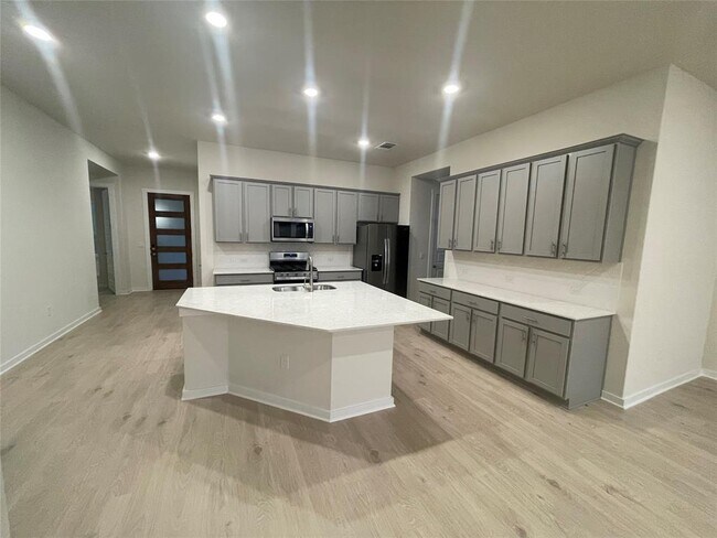 Building Photo - 1905 Armitas Ter