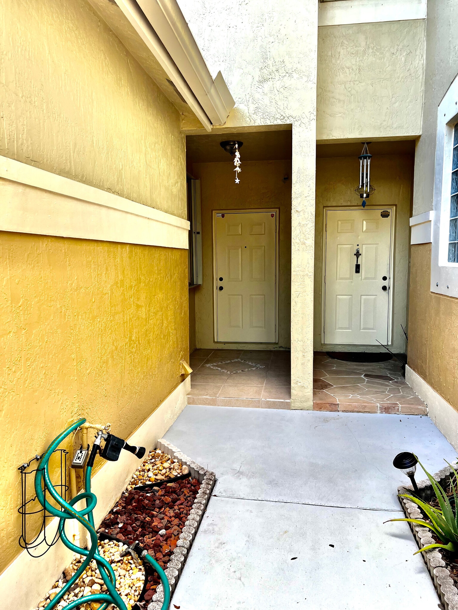 Building Photo - 2122 Pasa Verde Ln