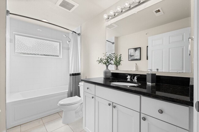 Building Photo - Easy Living with Modern Touches in a Prime...
