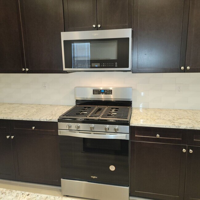 Building Photo - Brand New 3 Bedroom Home - Be the First to...