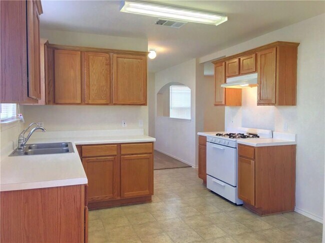 Building Photo - 109 Musselman Ct