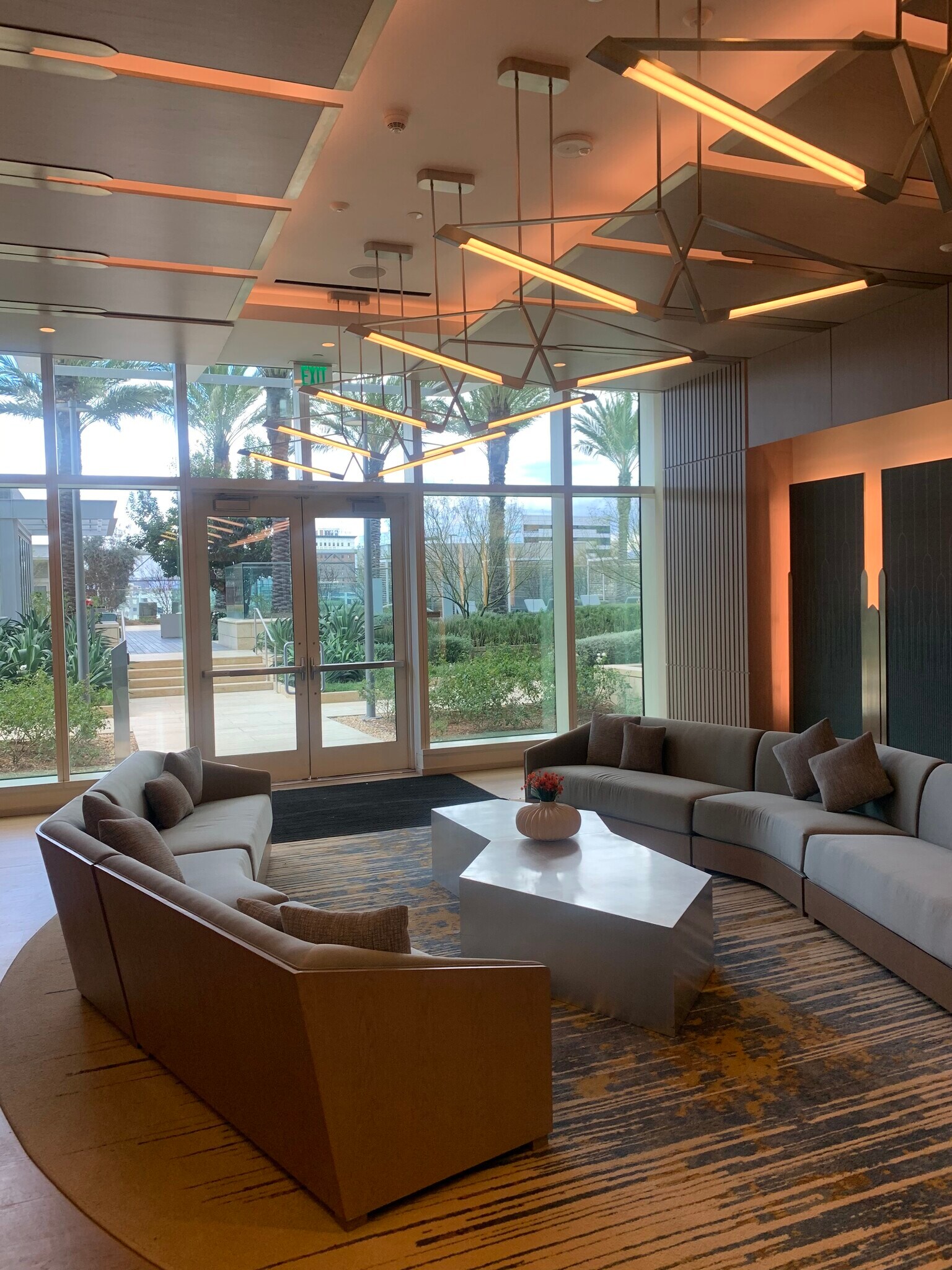 Building Photo - 877 Francisco St