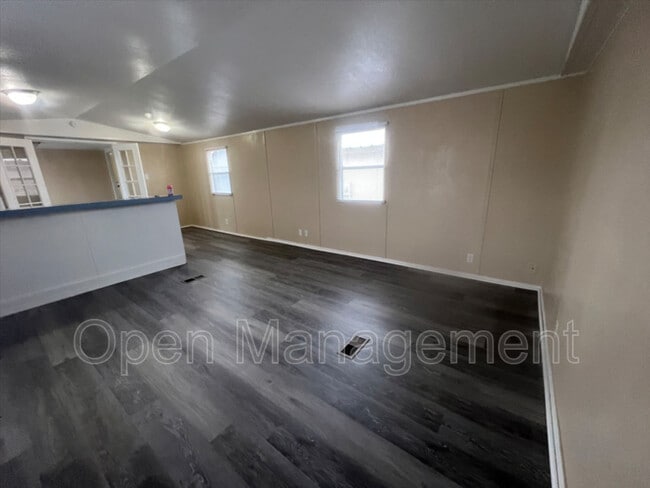 Building Photo - 3300 Voight Blvd