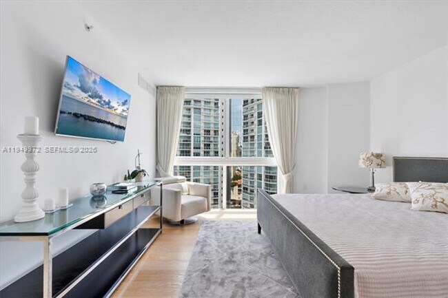 Building Photo - 200 Sunny Isles Blvd