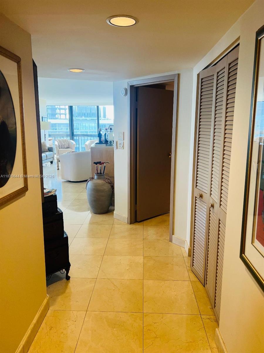 Building Photo - 2333 Brickell Ave