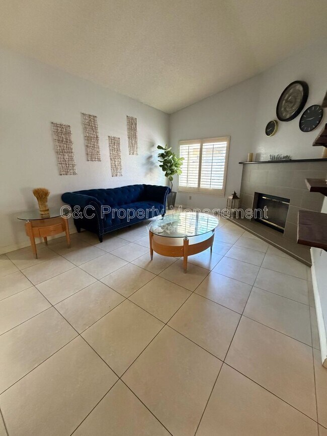 Building Photo - 18120 Raymond Ct