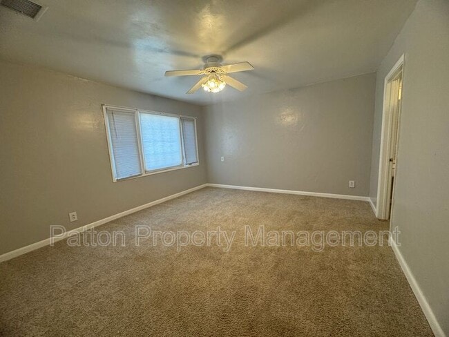 Building Photo - 5112 Arden Rd