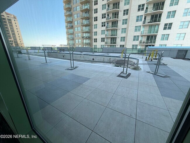 Building Photo - 1431 Riverplace Blvd