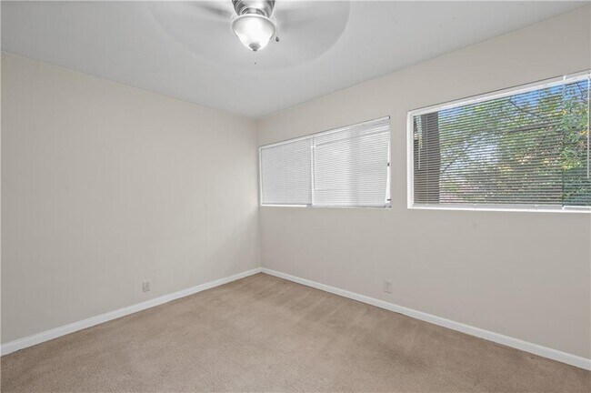 Building Photo - 11 Peachtree Hills Ave NE