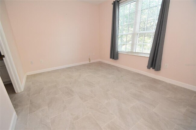 Building Photo - 4178 Central Sarasota Pkwy