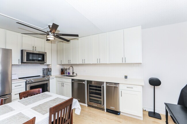 Building Photo - 55 S Kukui St