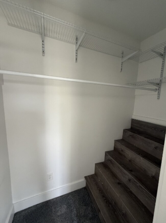 Building Photo - 2519 N College Ave