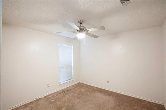 Building Photo - 2025 Lorient Dr