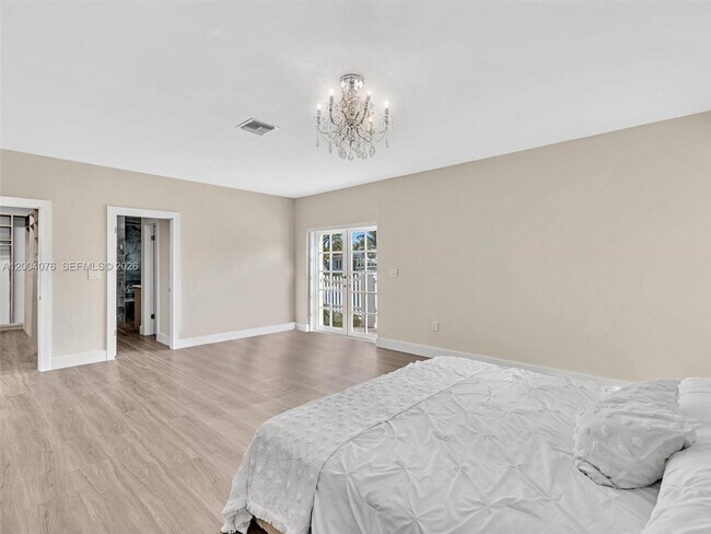 Building Photo - 12904 Banyan Rd