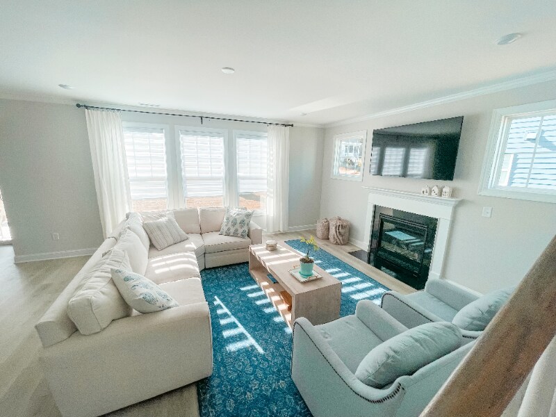 Building Photo - 121 Sweet Briar Ln