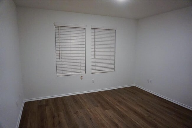 Building Photo - 1737 Catahoula Dr