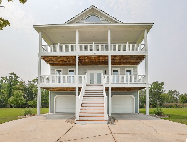 Building Photo - A Rental Like No Other!