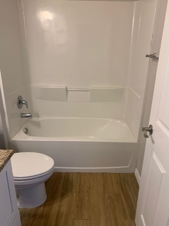 Building Photo - Duplex Unit