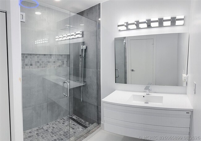 Building Photo - 9599 Stones River Park Way