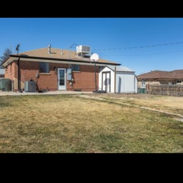 Building Photo - 10454 Grant Dr