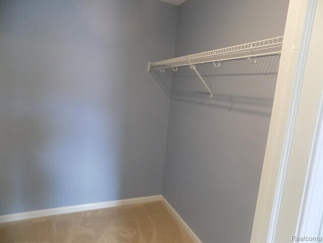 Building Photo - 16327 Chatham Dr