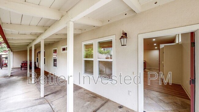 Building Photo - 14636 Jomark Ln