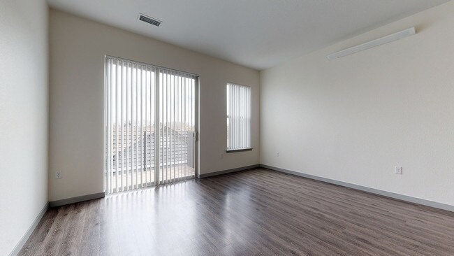 Building Photo - Boutique Apartments