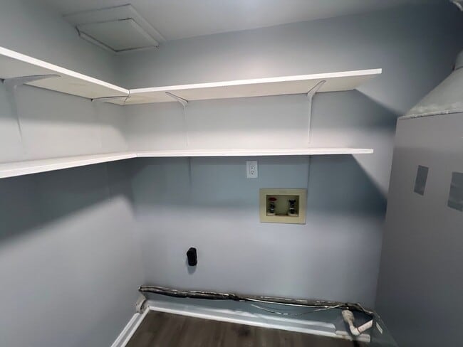 Building Photo - 219 Hickory Forge Dr