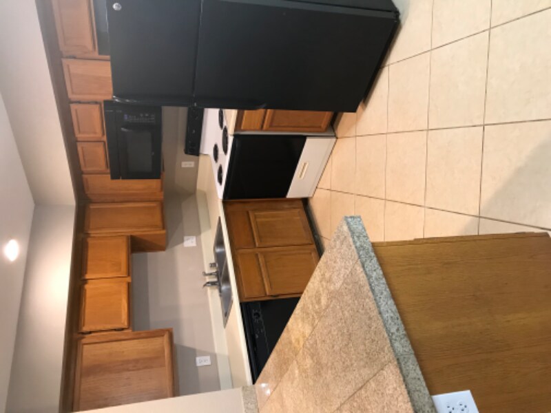 Building Photo - 7941 Decker Canyon Dr