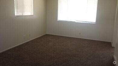 Building Photo - Newly Renovated Home in Washington Terrace...