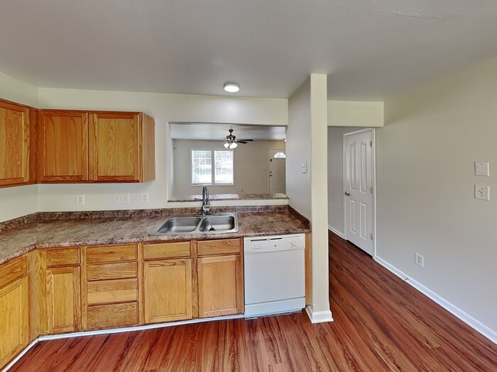 Building Photo - 2727 Oasis Ln
