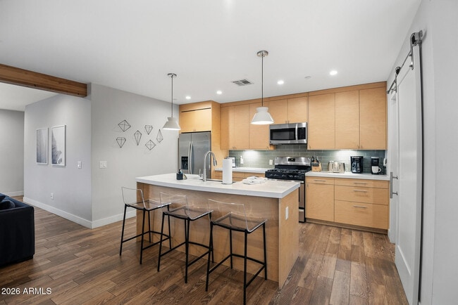 Building Photo - 7243 E Virginia Ave