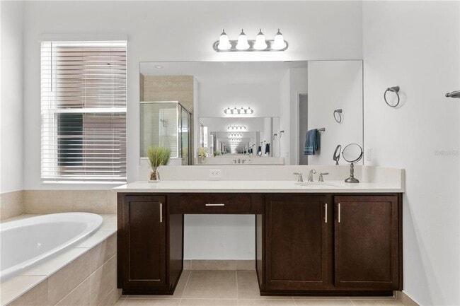 Building Photo - 32558 Tree of Life Ave