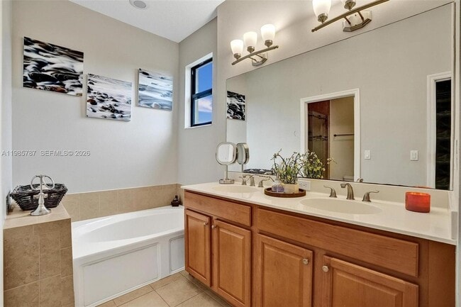 Building Photo - 760 NE 193rd Terrace